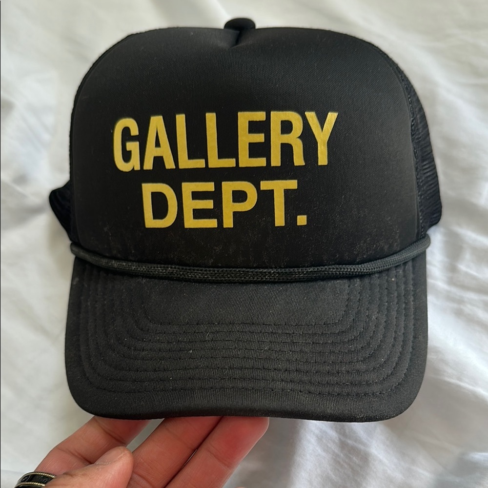 Gallery Dept. Black and Gold Cap